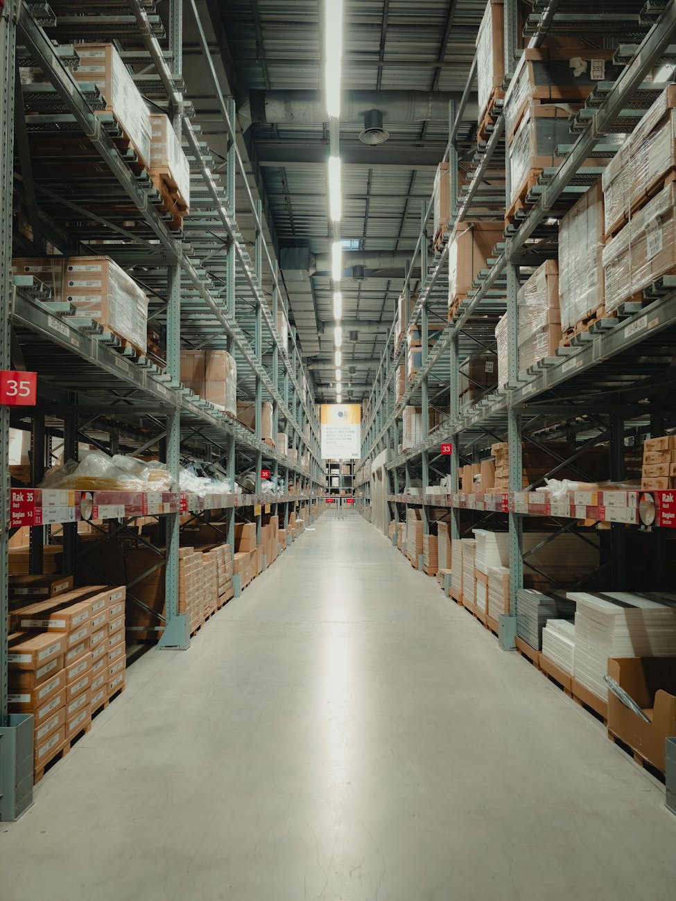Large logistics warehouse with automated lighting control